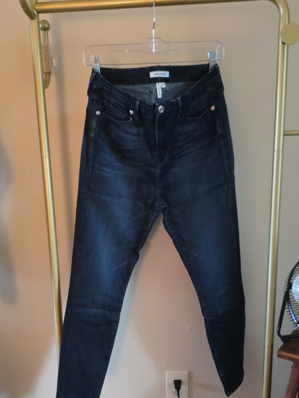 Good American Good Waist Crop Jeans in size 6 28